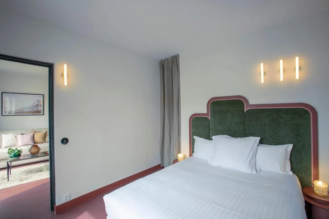 Joie Paris Bargue Apartamento