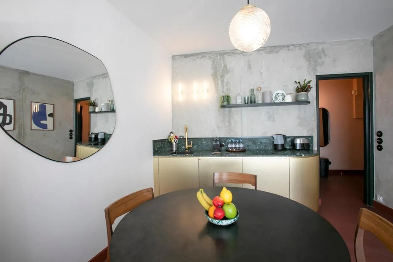 Joie Paris Bargue Apartamento